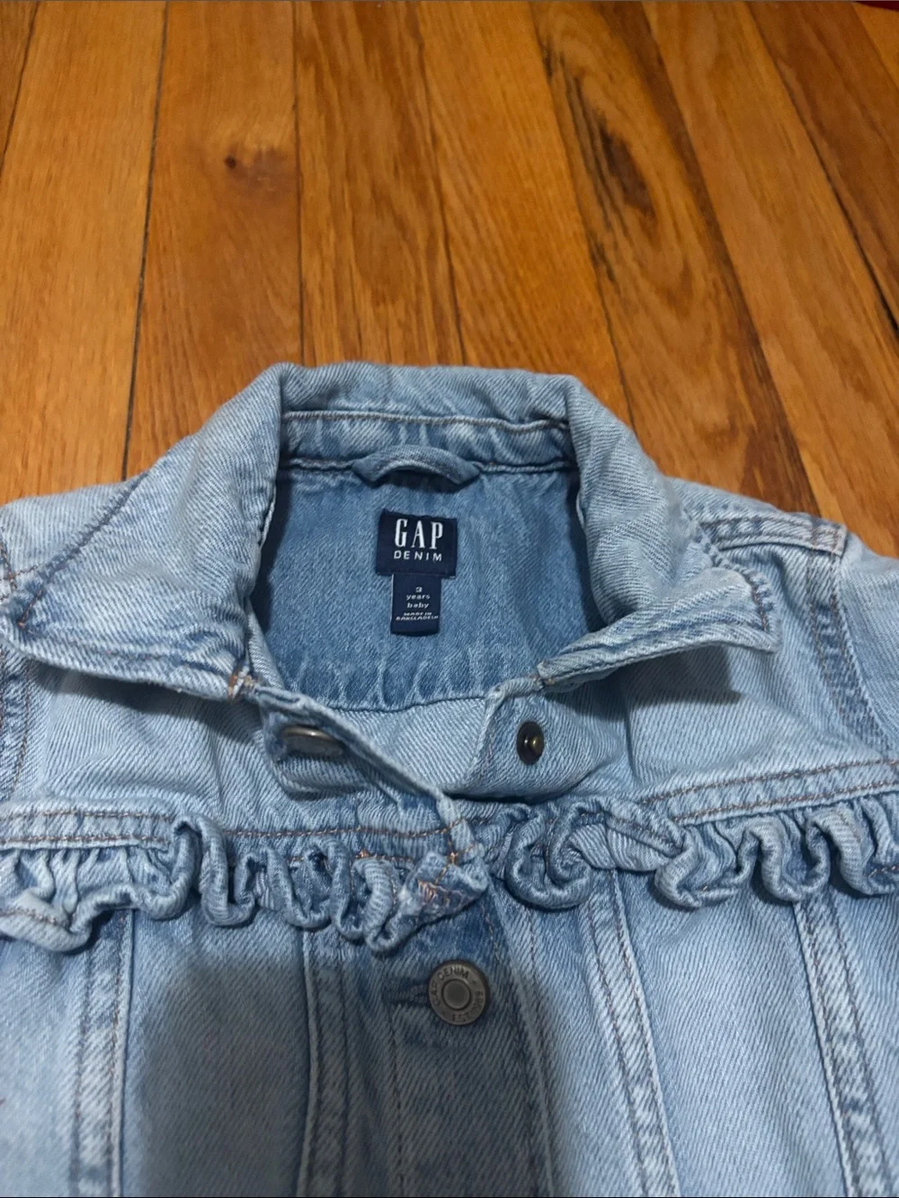 GAP Baby 3T NEW Light Wash Ruffle Detail Denim Jacket